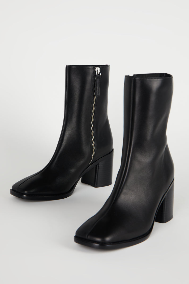 CONTOUR HEELED BOOT Black Leather - Intentionally Blank,BLACK