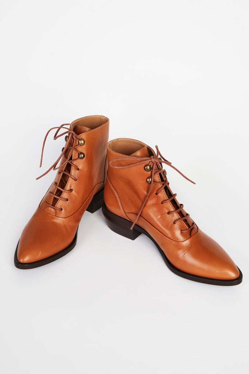 WEST LACE UP BOOT Whiskey - Intentionally Blank, WHISKEY