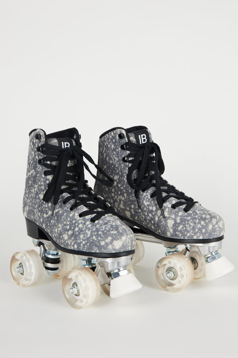 BLEACH OUT ROLLER SKATE Black Galaxy - Intentionally Blank