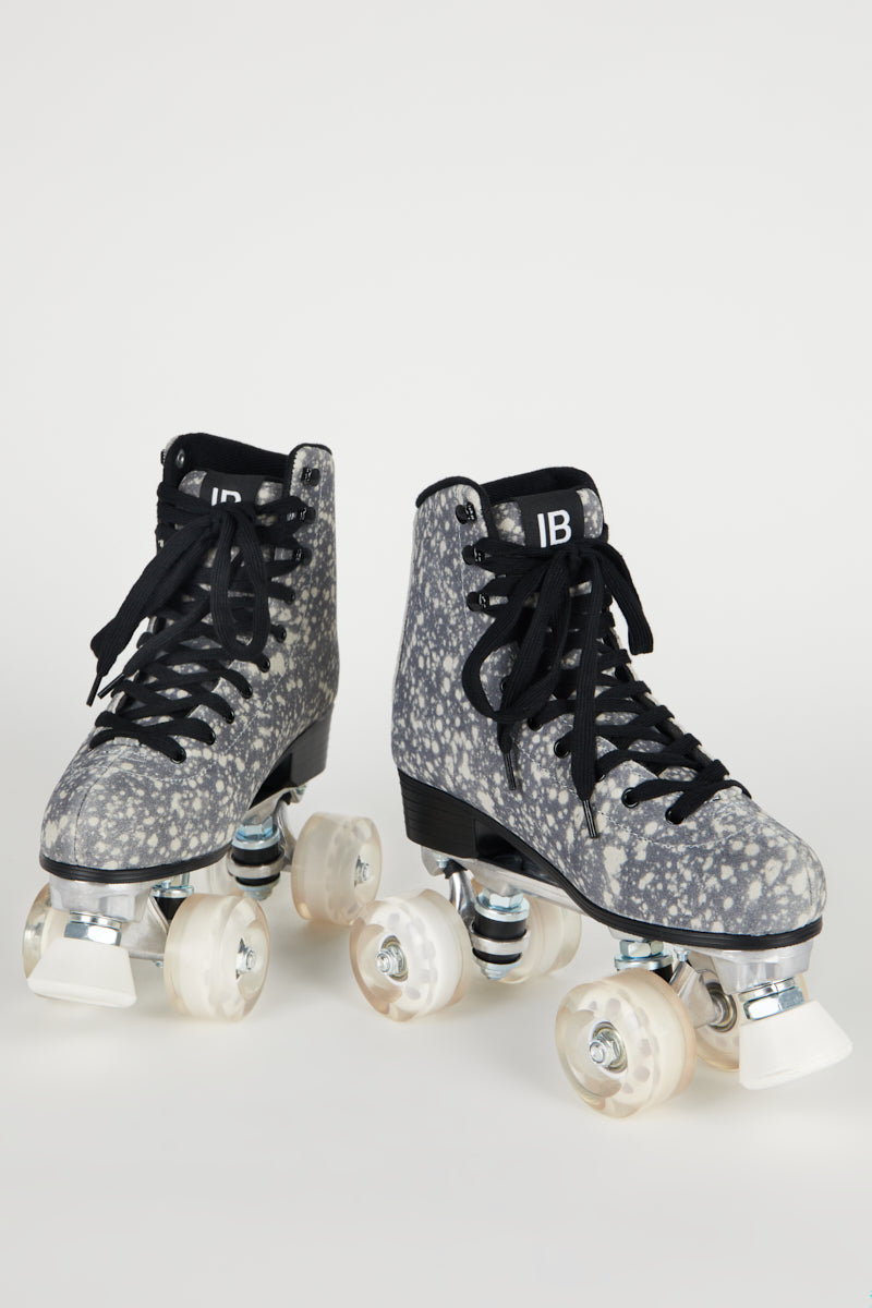 BLEACH OUT ROLLER SKATE Black Galaxy - Intentionally Blank