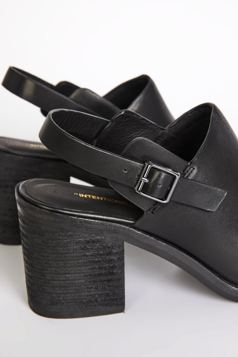 HONCHO MULE Black Leather - Intentionally Blank