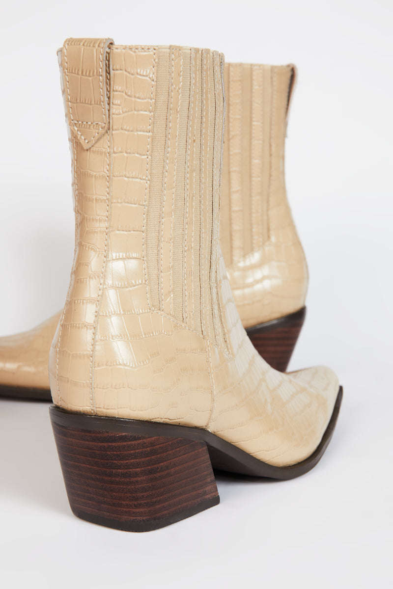 HILLARY HEELED BOOT Ojai - Intentionally Blank,OJAI