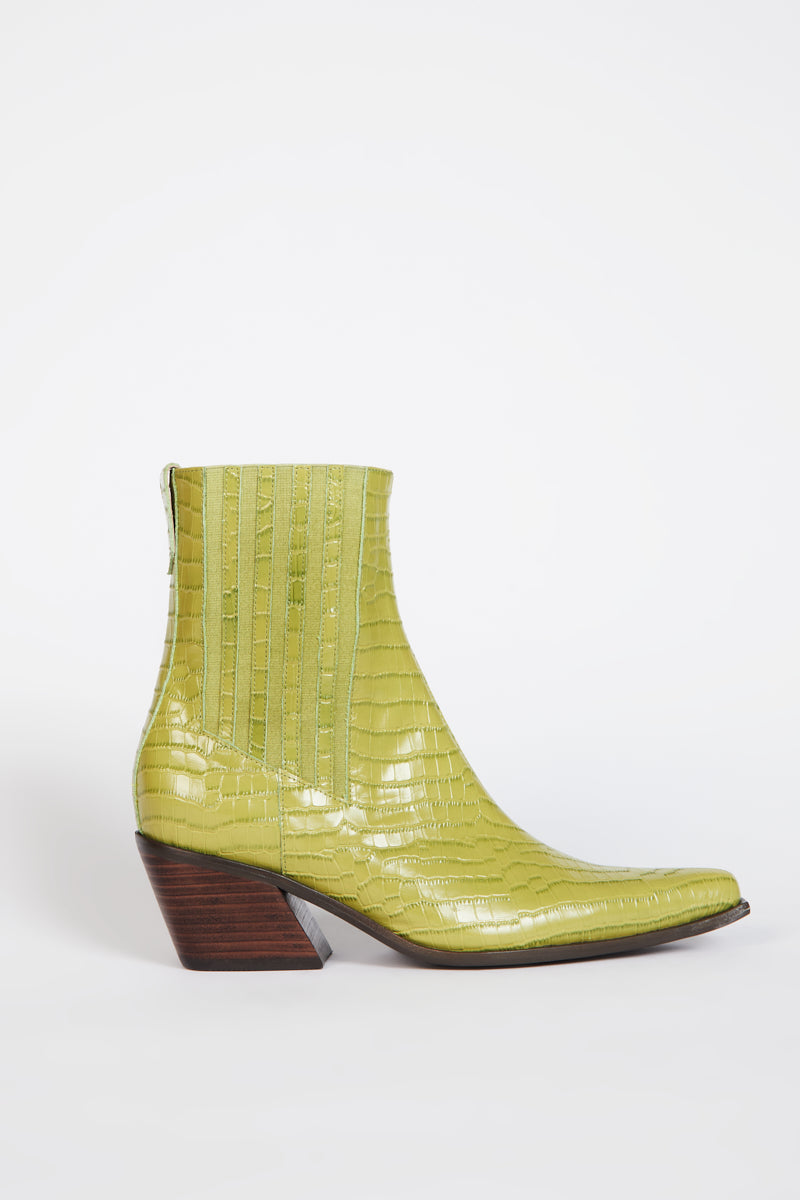 HILLARY HEELED BOOT Apple - Intentionally Blank,APPLE