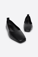 IMAGE BLACK SOLE FLAT